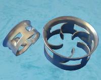 Metal cascade mini ring